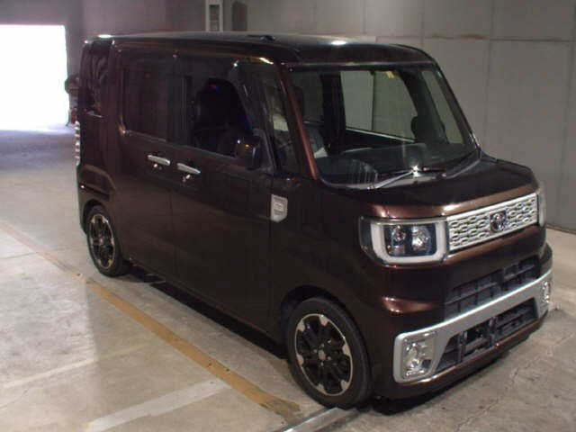 TOYOTA PIXIS MEGA