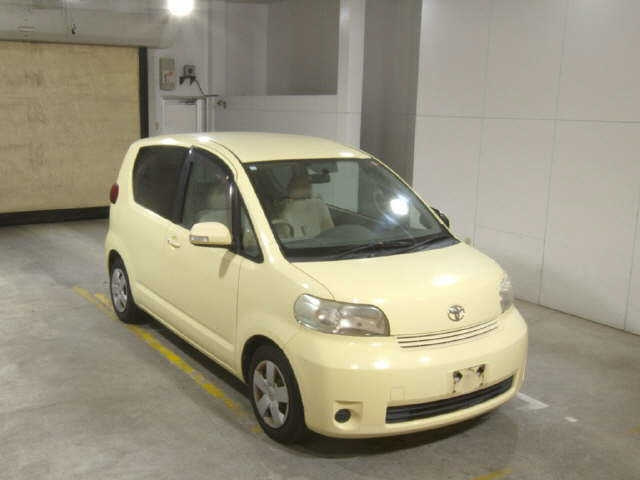 TOYOTA PORTE