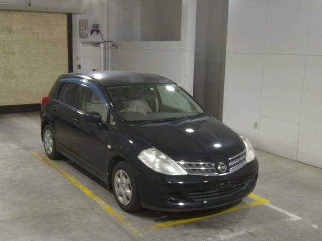 NISSAN TIIDA 2012