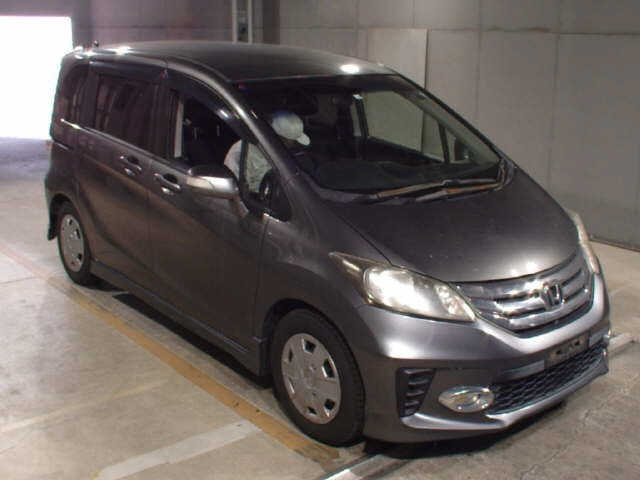 HONDA FREED 2012