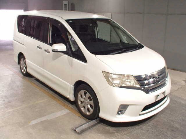 NISSAN SERENA 2011