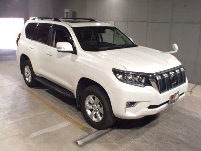 TOYOTA LAND CRUISER PRADO 2019