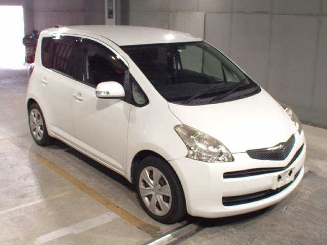 TOYOTA RACTIS 2010