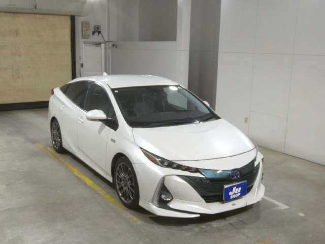 TOYOTA PRIUS PHV