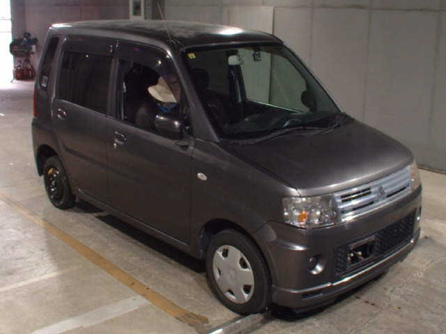 MITSUBISHI TOPPO 2010