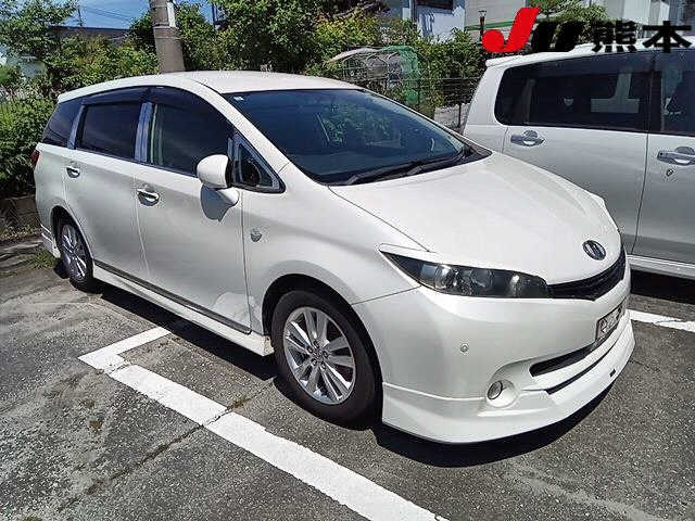 TOYOTA WISH 2011