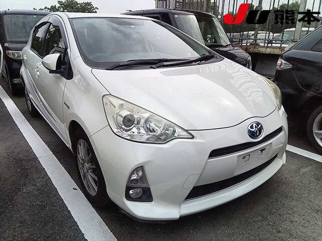 TOYOTA AQUA 2012