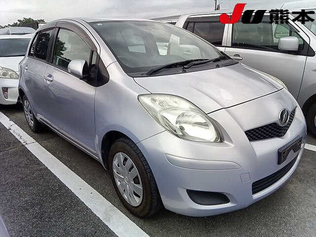 TOYOTA VITZ 2010