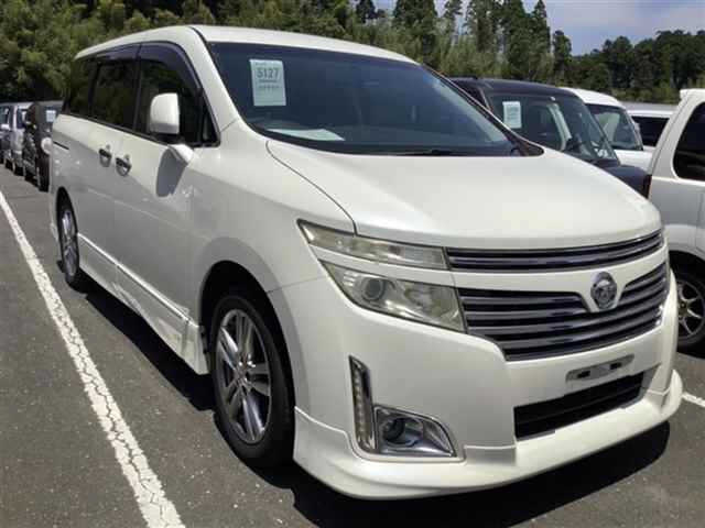 NISSAN ELGRAND 2010