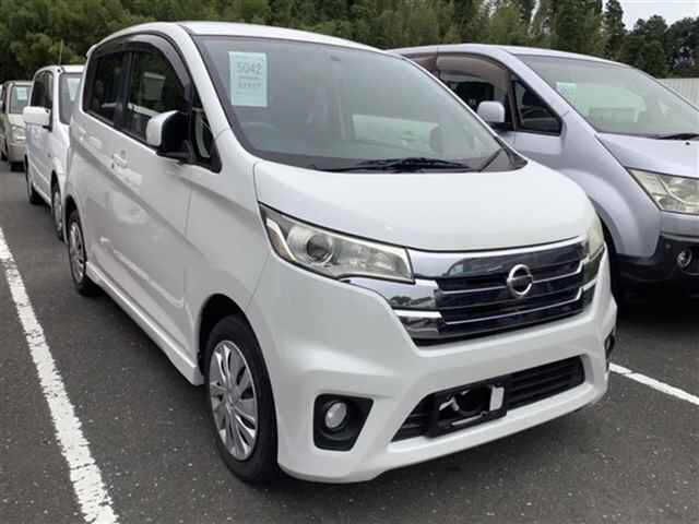 NISSAN DAYZ 2013
