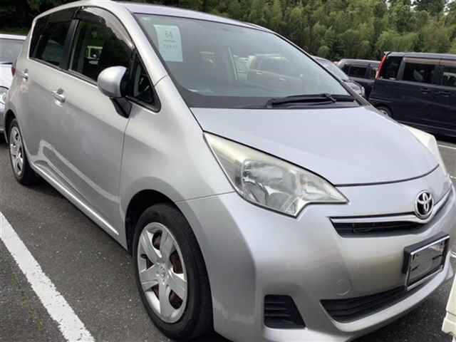 TOYOTA RACTIS 2012