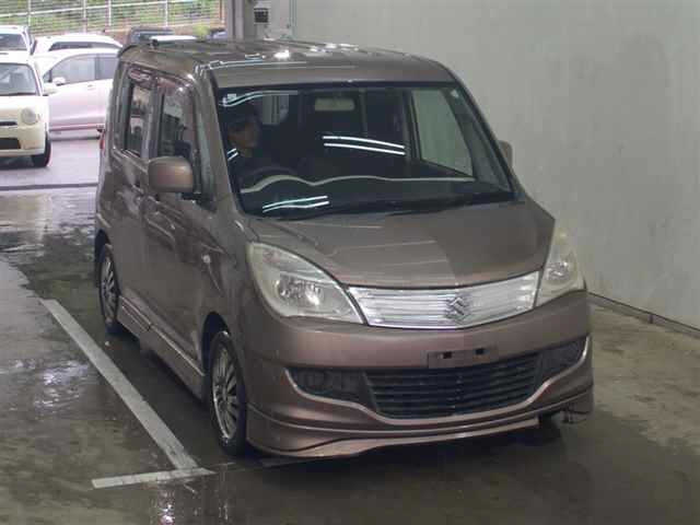 SUZUKI SOLIO 2011