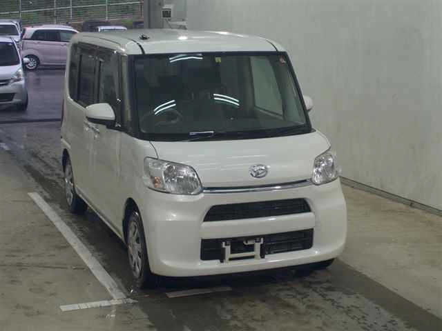 DAIHATSU TANTO 2018