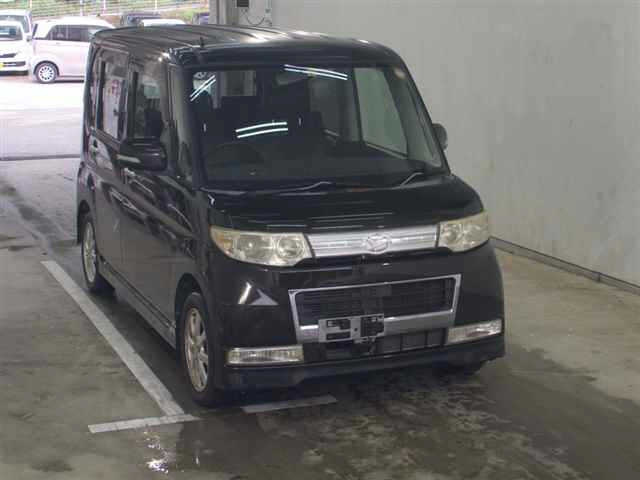 DAIHATSU TANTO 2009