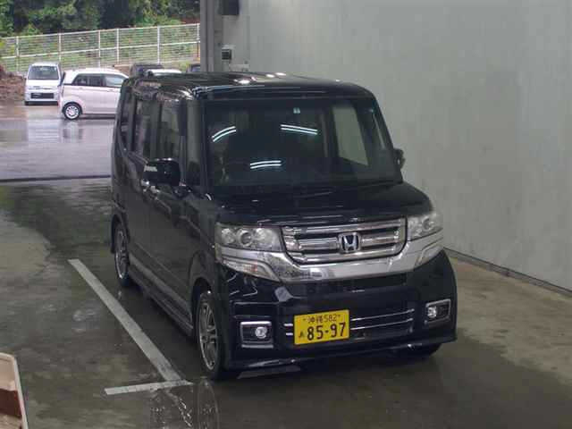 HONDA N BOX 2017