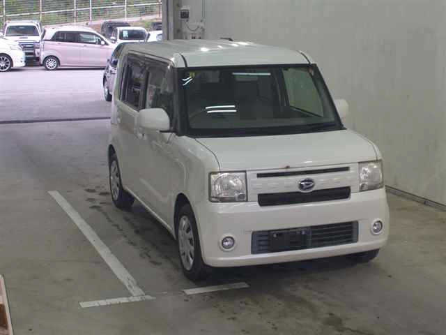 DAIHATSU MOVE CONTE 2014