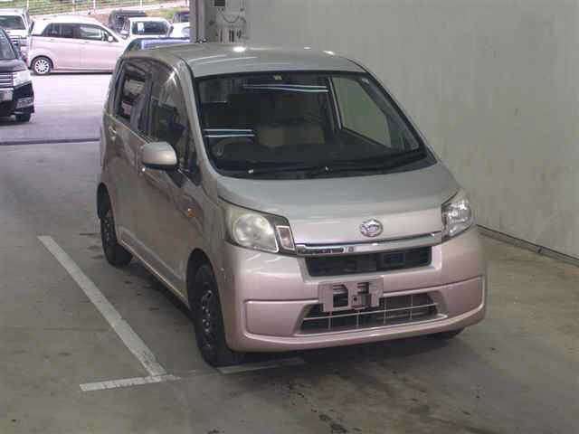 DAIHATSU MOVE 2014