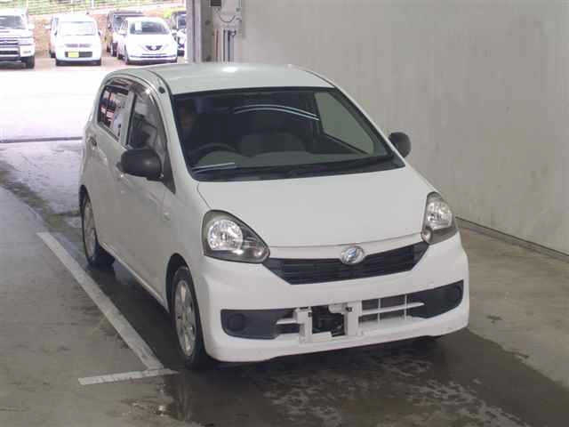DAIHATSU MIRA E S 2013