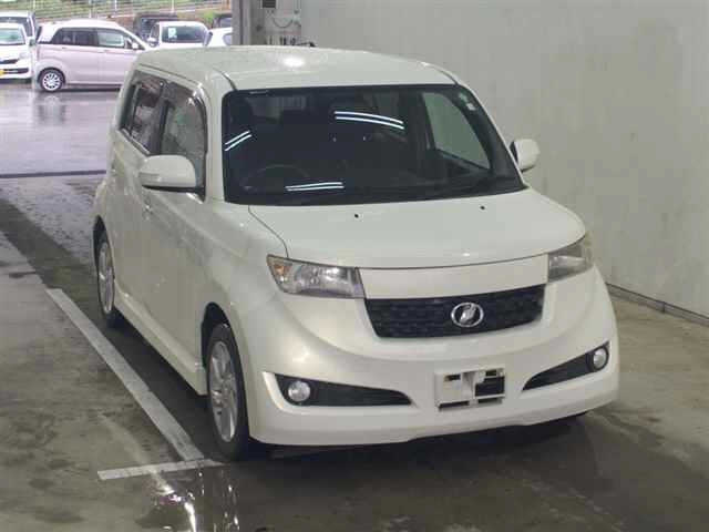 TOYOTA BB 2009