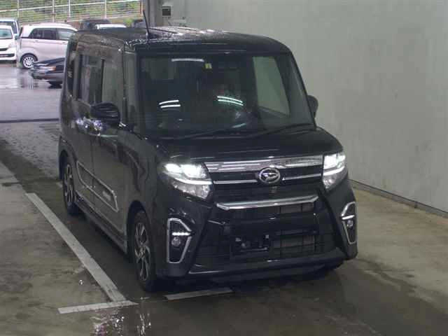 DAIHATSU TANTO 2021