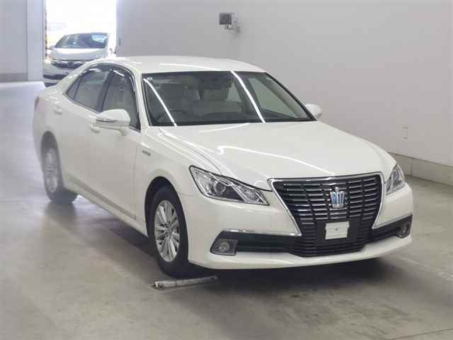 TOYOTA CROWN 2013