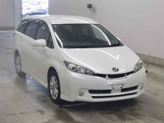 TOYOTA WISH 2012