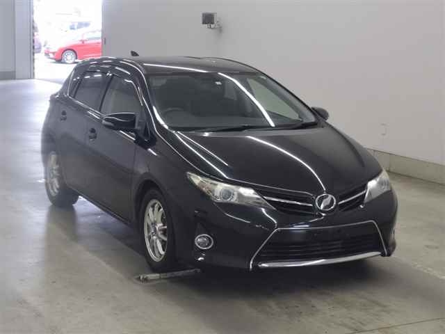 TOYOTA AURIS 2014
