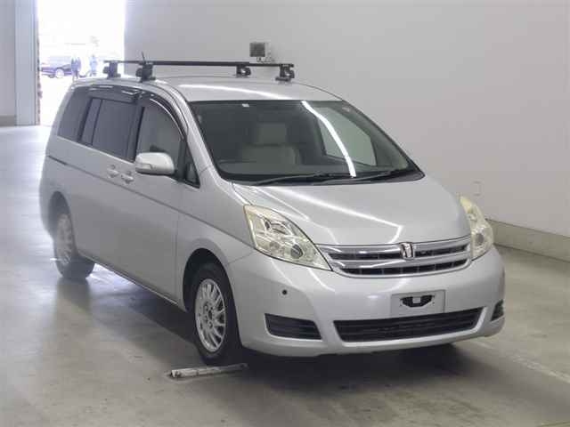 TOYOTA ISIS 2010