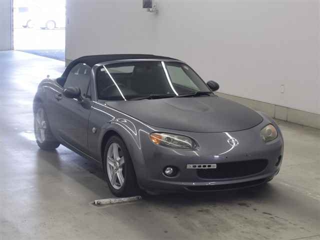 MAZDA ROADSTER 2005