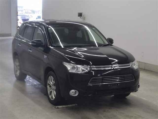 MITSUBISHI OUTLANDER PHEV 2013