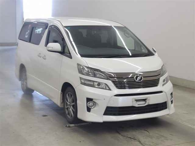 TOYOTA VELLFIRE 2014