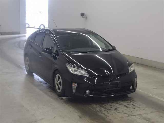 TOYOTA PRIUS 2015