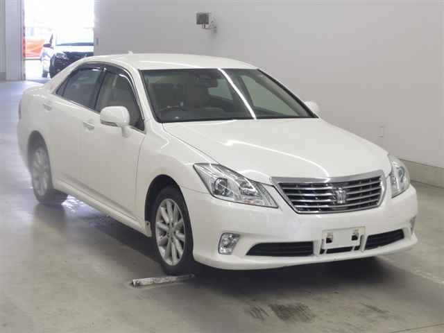 TOYOTA CROWN 2012