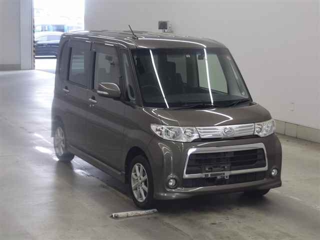 DAIHATSU TANTO 2012