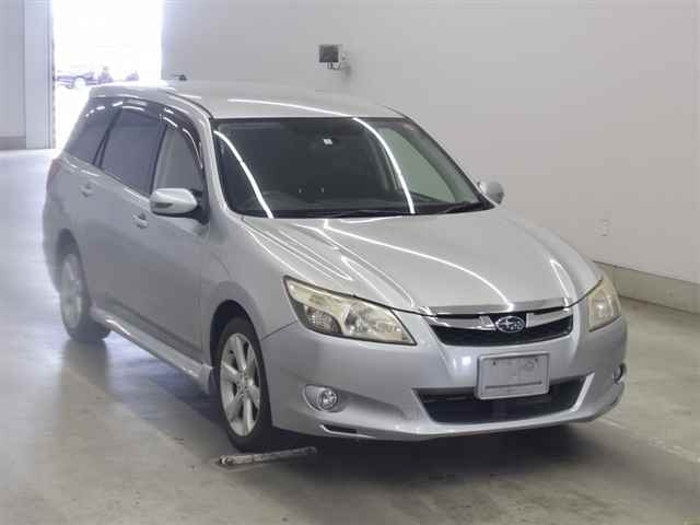 SUBARU EXIGA 2011
