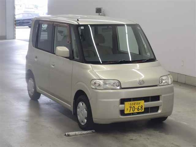 DAIHATSU TANTO 2005