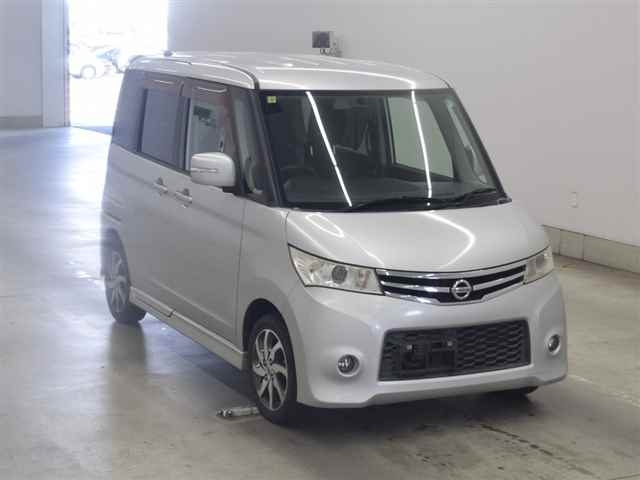 NISSAN ROOX 2012