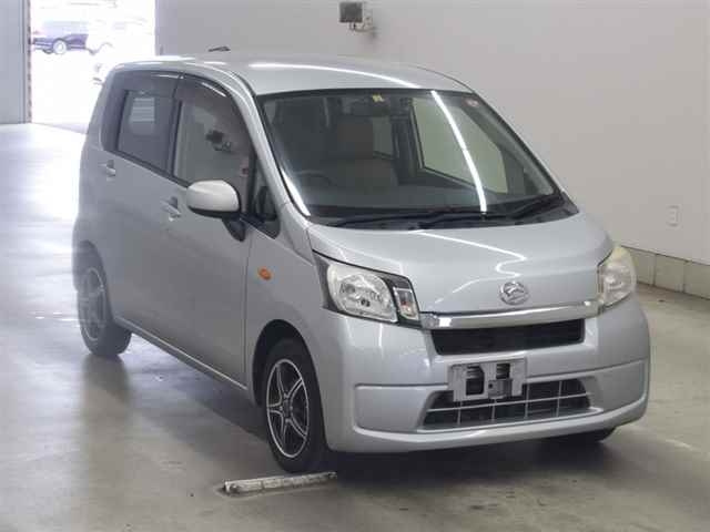 DAIHATSU MOVE 2013