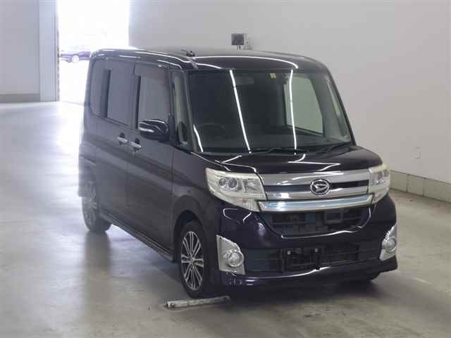 DAIHATSU TANTO 2014