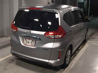 HONDA FREED 2023