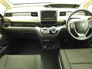 HONDA FREED 2023