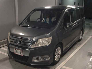 HONDA STEP WAGON 2011