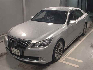 TOYOTA CROWN 2017