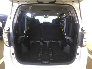 TOYOTA VELLFIRE 2010
