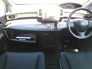 HONDA FREED 2010
