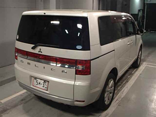 MITSUBISHI DELICA D5 2012