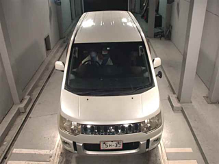 MITSUBISHI DELICA D5 2012