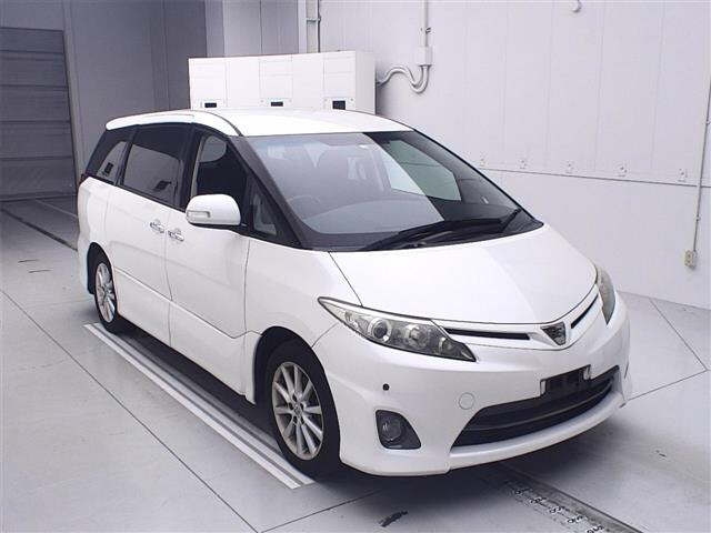 TOYOTA ESTIMA 2010