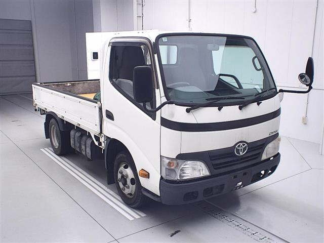TOYOTA DYNA