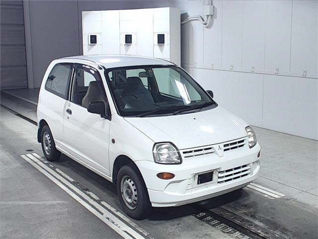 MITSUBISHI MINICA 2005